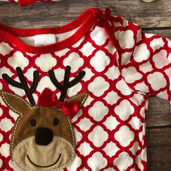 Beautiful Christmas sleep sack with matching hat. - Picture 3 of 4